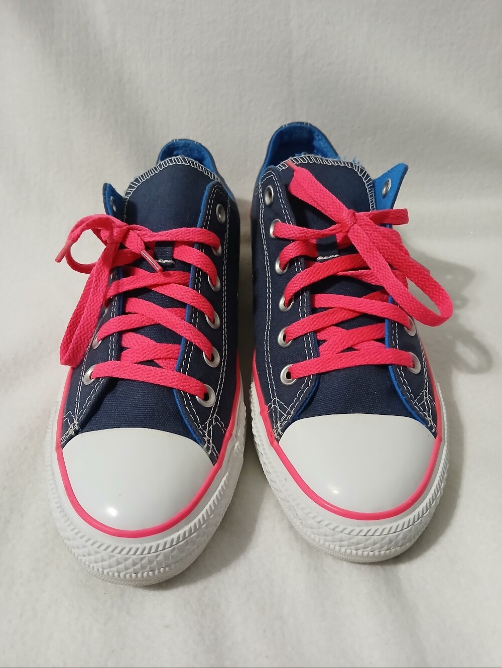 Converse  Classic Navy Canvas Low-Top Sneakers with Pink Accents Unisex W10/M8 - Picture 2 of 11